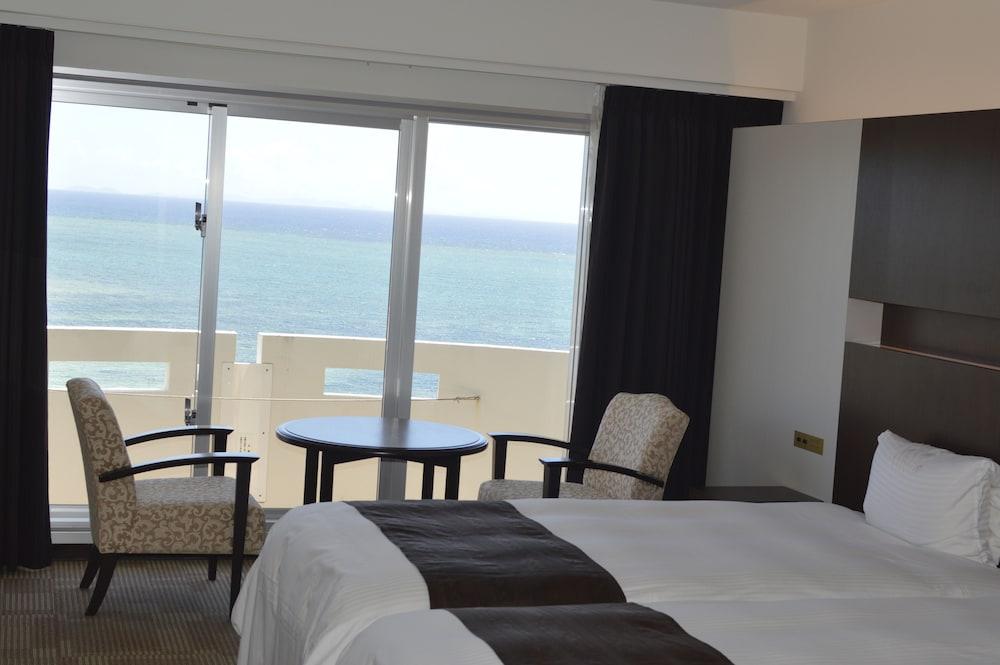 Royal Hotel Okinawa Zanpamisaki Yomitan Buitenkant foto