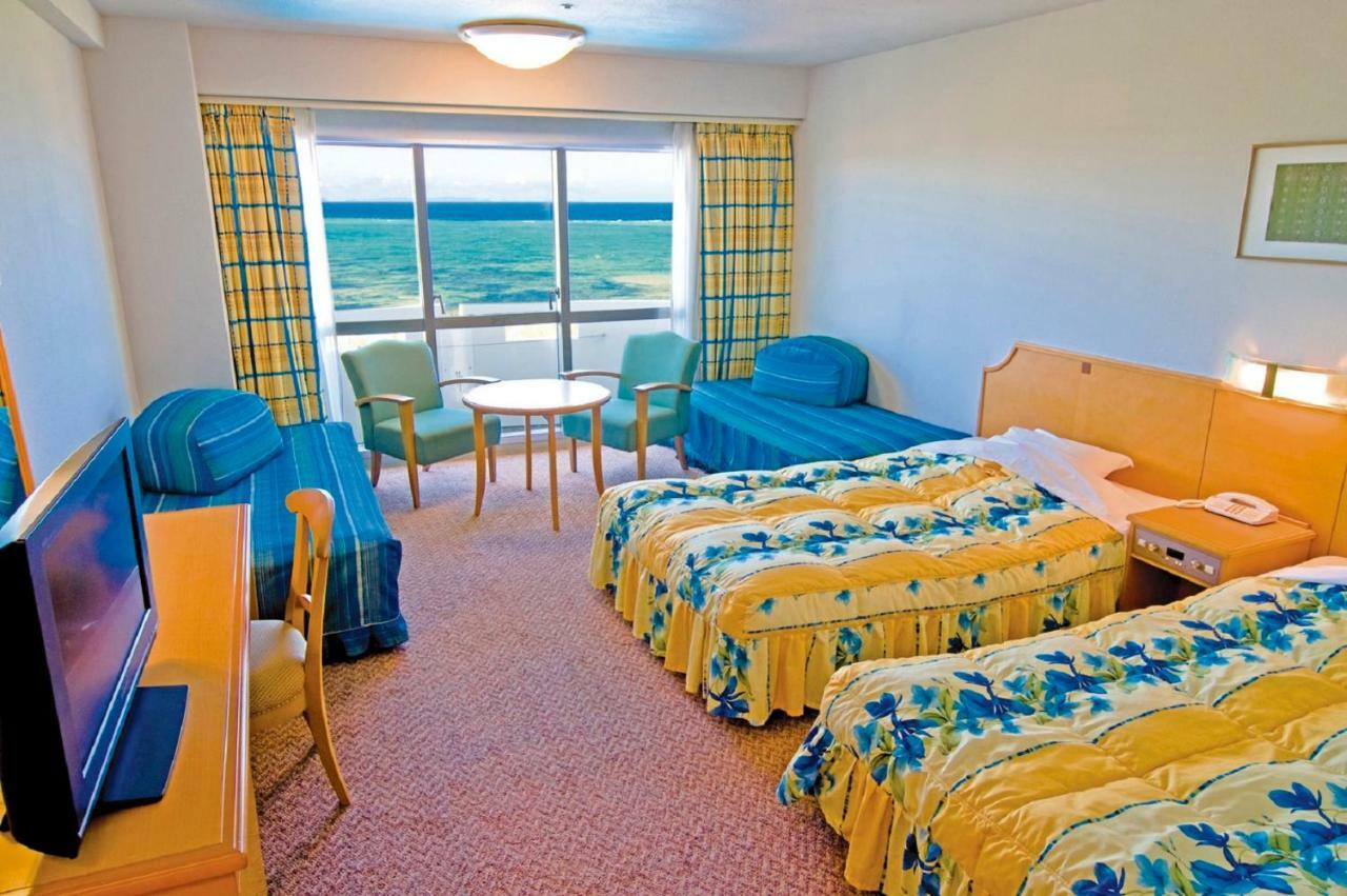 Royal Hotel Okinawa Zanpamisaki Yomitan Buitenkant foto